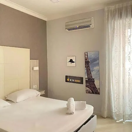 Hotell Hotel The Peace Neapel
