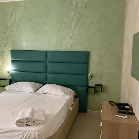 Hotel The Peace Neapel