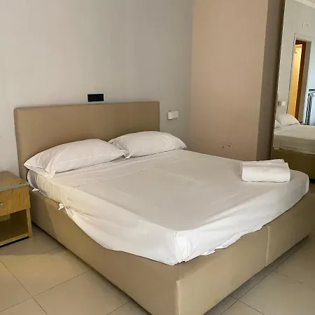Hotel The Peace